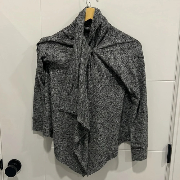 Eddie Bauer gray button  up cardigan size small - Picture 8 of 15